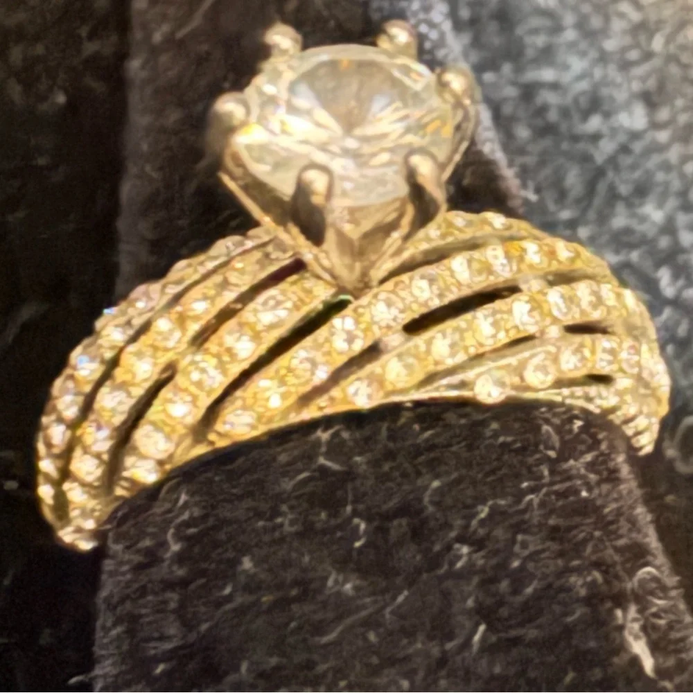 Source Unknown Gold and Silver Women's Ring